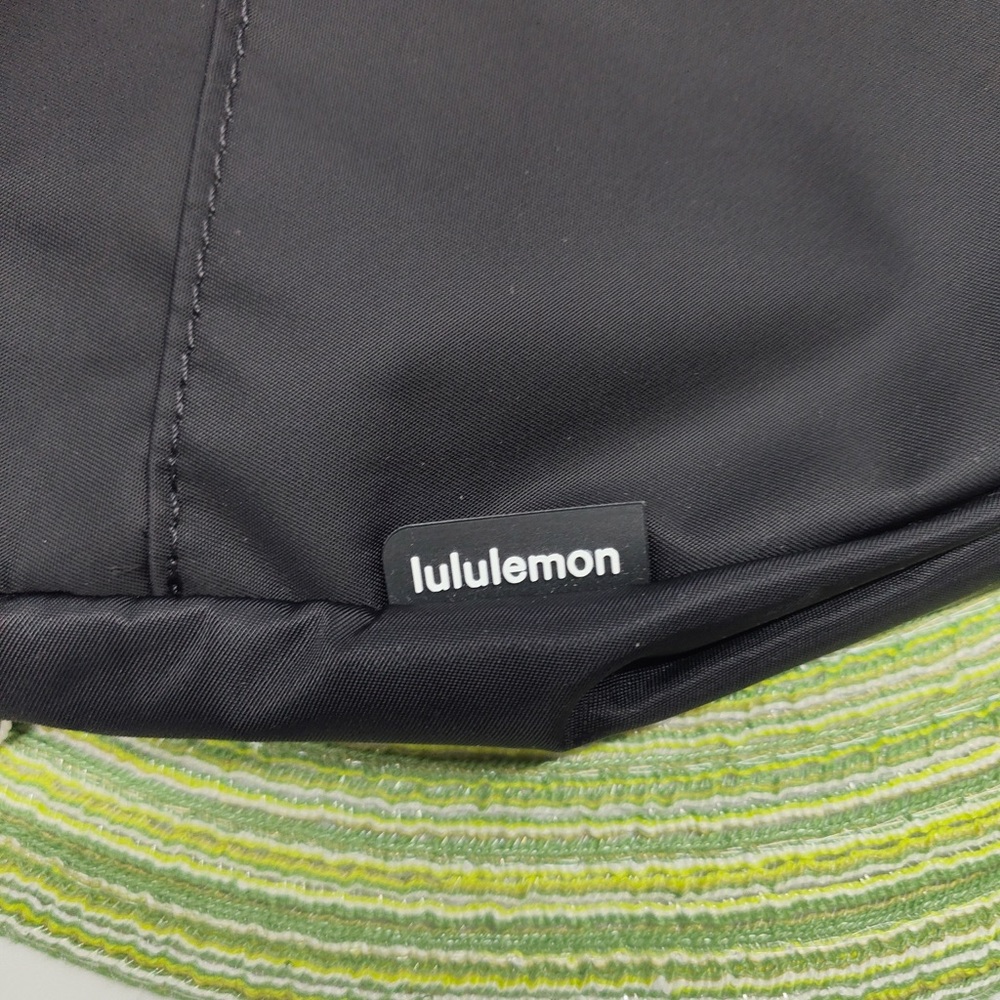 lululemon athletica Midnight Black Crossbody Bag - Picture 6 of 8